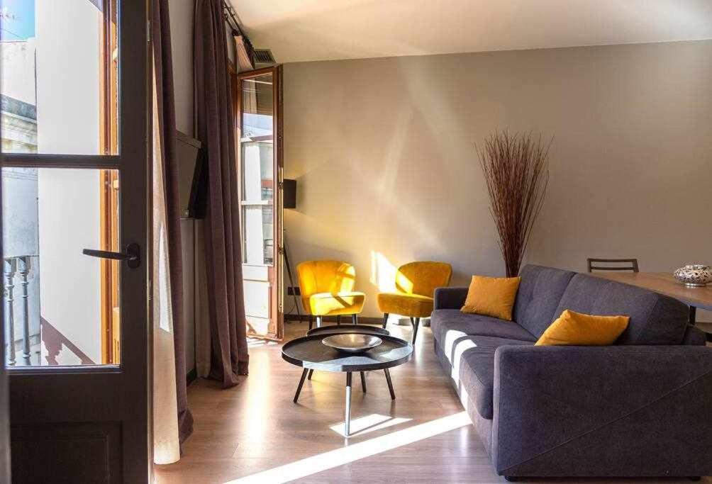 Inspired By Enjoyapartments Barcelona Bagian luar foto