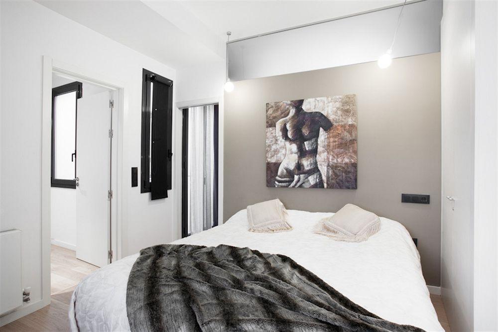Inspired By Enjoyapartments Barcelona Bagian luar foto